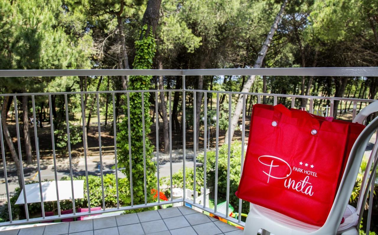 Park Hotel Pineta Червия Экстерьер фото