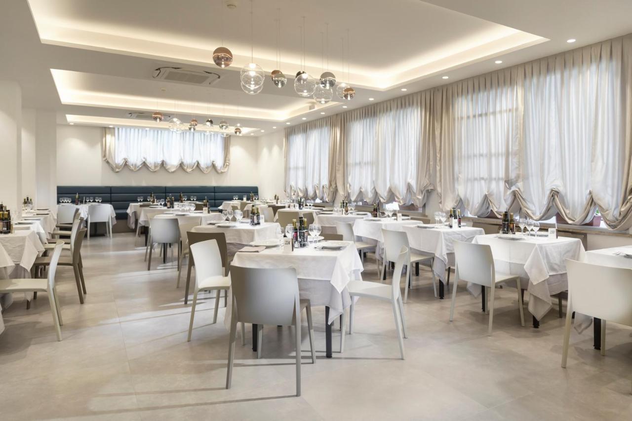 Park Hotel Pineta Червия Экстерьер фото