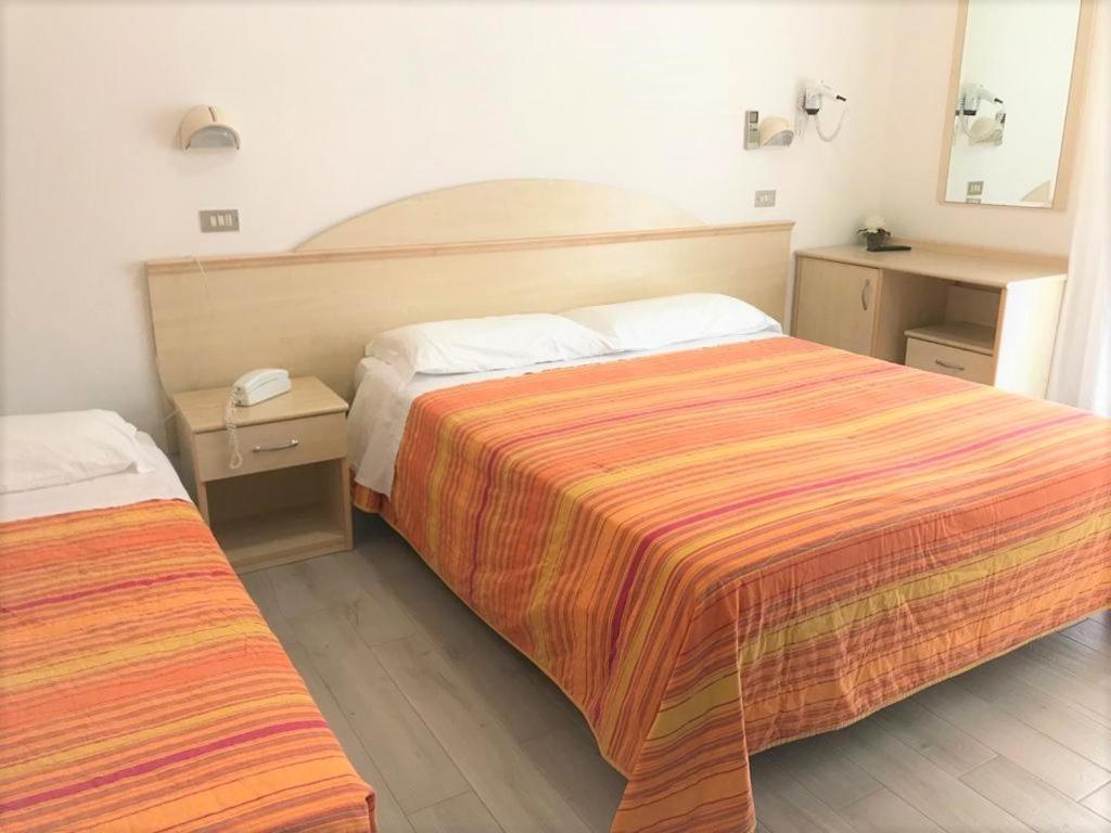 Park Hotel Pineta Червия Экстерьер фото